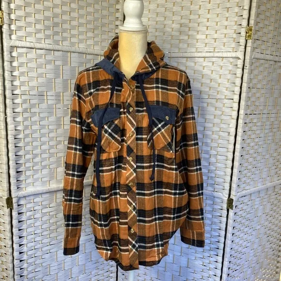 NWT Hem & Thread Starting Again Plaid Hooded Long Sleeve Flannel Top Navy/Camel - Picture 7 of 13